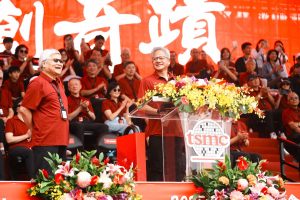 台积电二季度毛利率逼近70%，受3/5nm强劲需求推动；三季度营收预计环比增逾10%